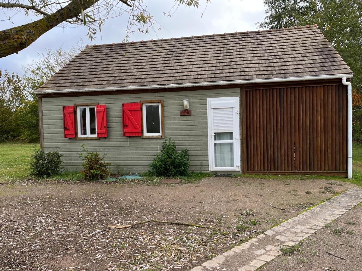 Les Maisonnettes Du Lac - Base De Loisirs Lavare Zewnętrze zdjęcie
